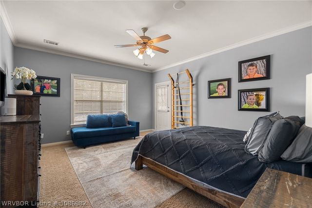 2307 Parkway Lane, Van Buren, AR 72956