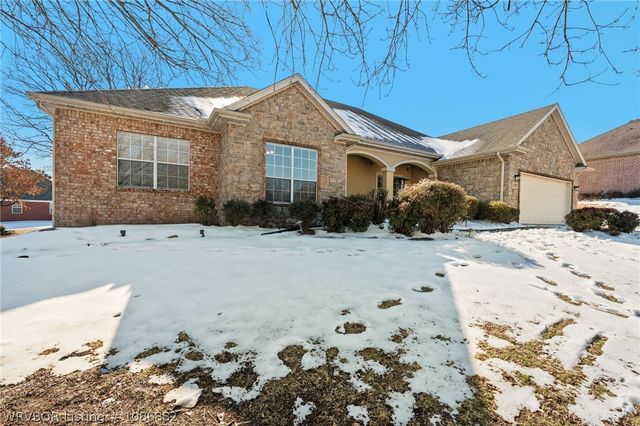 2307 Parkway Lane, Van Buren, AR 72956