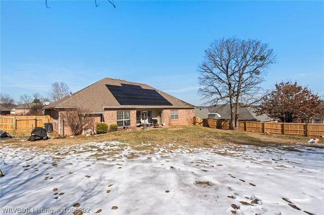 2307 Parkway Lane, Van Buren, AR 72956
