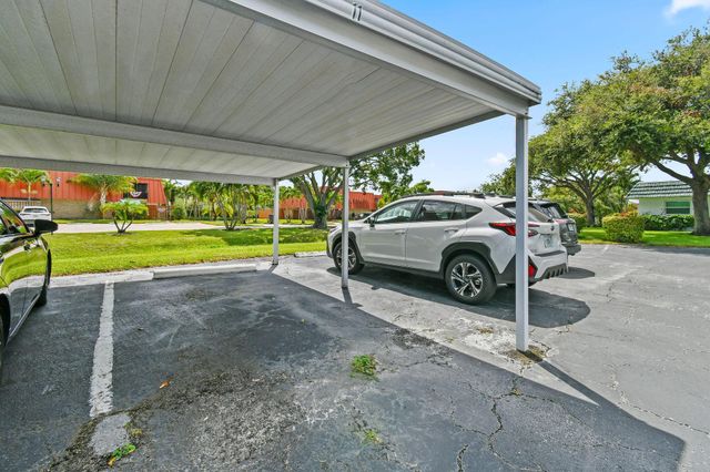 3154 Meridian Way S 11, Palm Beach Gardens, FL 33410