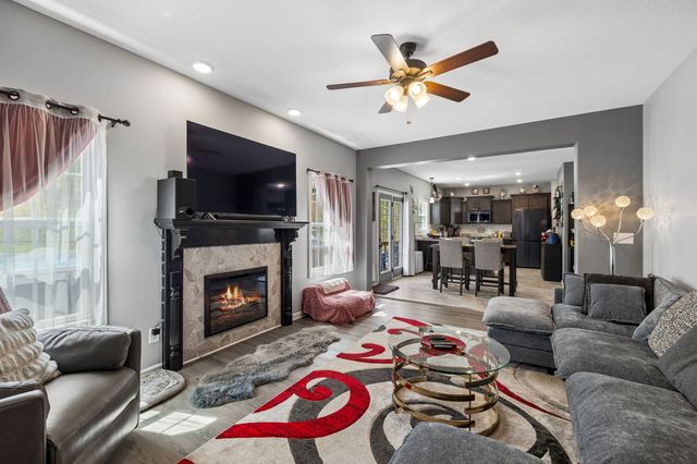 380 Barry Dr, Clarksville, TN 37040