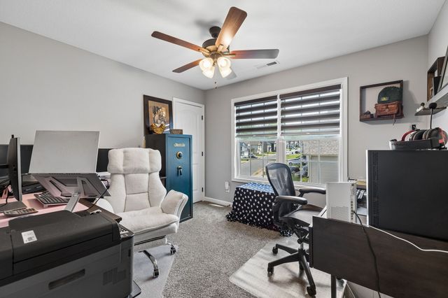 380 Barry Dr, Clarksville, TN 37040