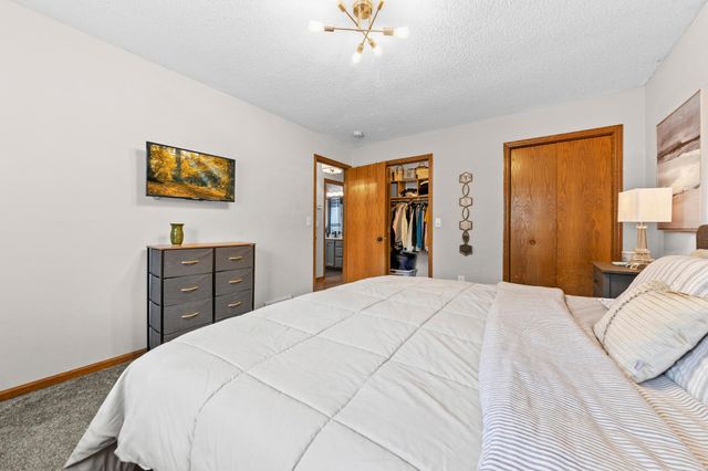18270 Emerald Trail, Farmington, MN 55024