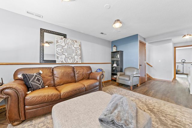 18270 Emerald Trail, Farmington, MN 55024