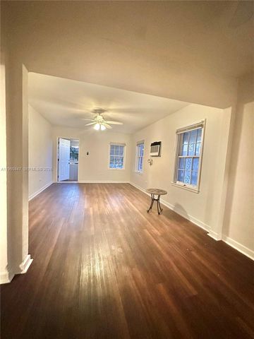 430 76th St 4, Miami Beach, FL 33141