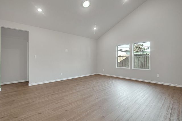 2729 Finley Street, Fort Worth, TX 76131