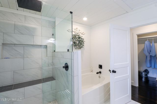 411 Necaise Street, Waveland, MS 39576