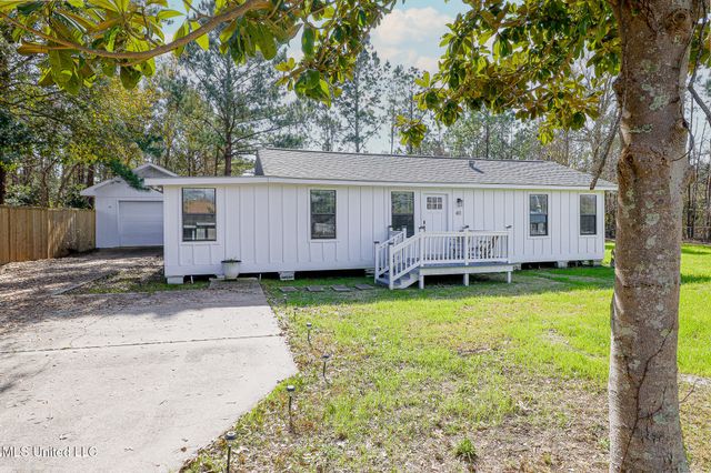 411 Necaise Street, Waveland, MS 39576