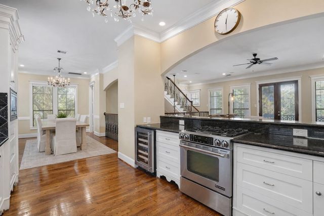 2502 Lawrence Street, Houston, TX 77008