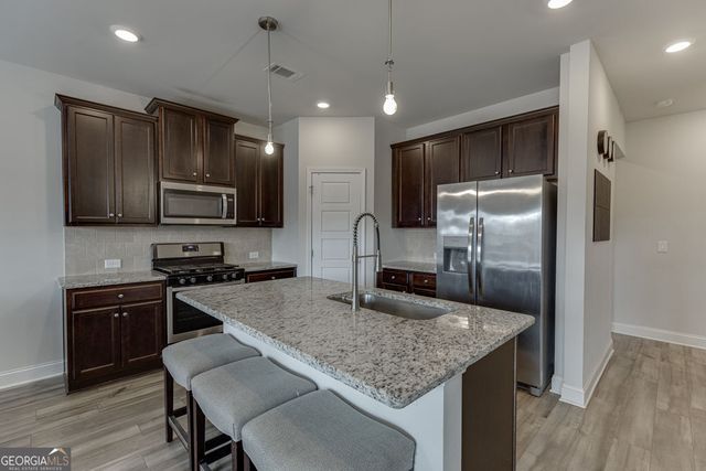 47 Station Overlook Drive, Auburn, GA 30011