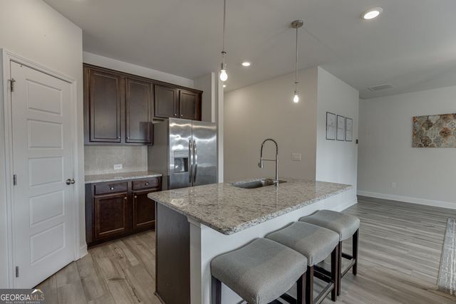 47 Station Overlook Drive, Auburn, GA 30011