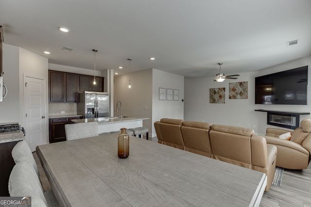 47 Station Overlook Drive, Auburn, GA 30011