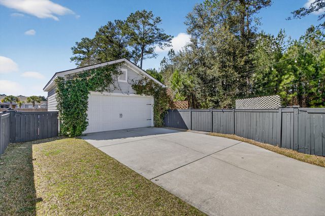 2081 Utsey Street, Johns Island, SC 29455