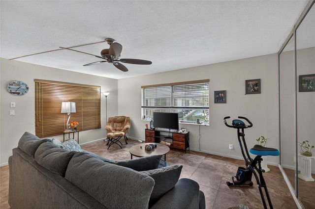 2901 NW 47th Terrace 245A, Lauderdale Lakes, FL 33313