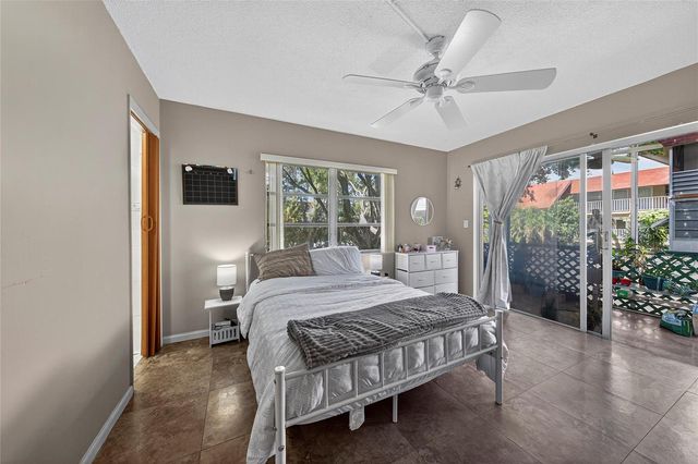 2901 NW 47th Terrace 245A, Lauderdale Lakes, FL 33313