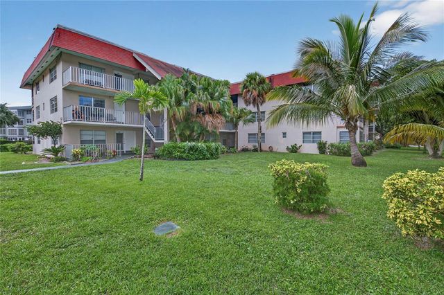 2901 NW 47th Terrace 245A, Lauderdale Lakes, FL 33313