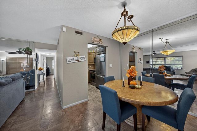 2901 NW 47th Terrace 245A, Lauderdale Lakes, FL 33313
