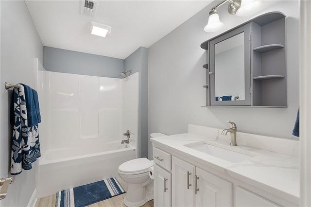 8465 Ottawa Street, De Soto, KS 66018