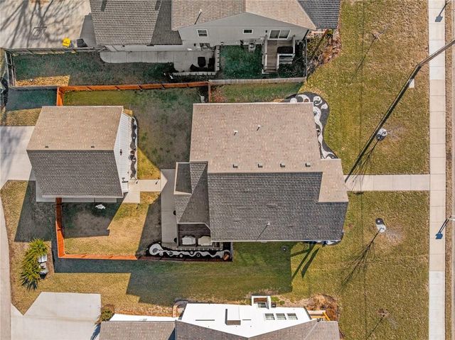 8465 Ottawa Street, De Soto, KS 66018