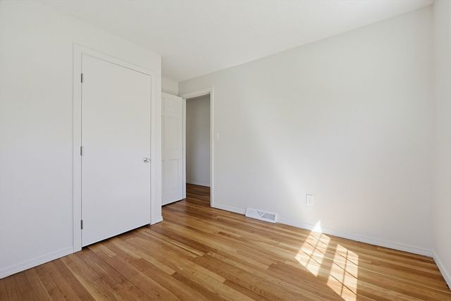49 Granite St, Holliston, MA 01746