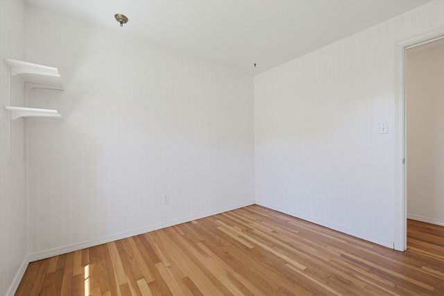 49 Granite St, Holliston, MA 01746