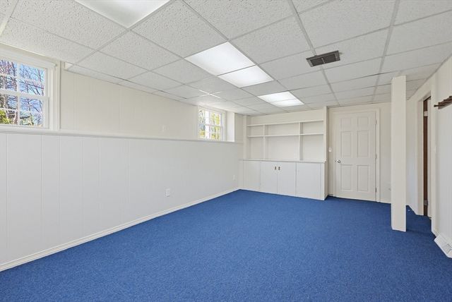 49 Granite St, Holliston, MA 01746