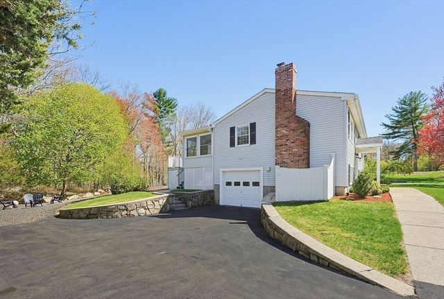 49 Granite St, Holliston, MA 01746