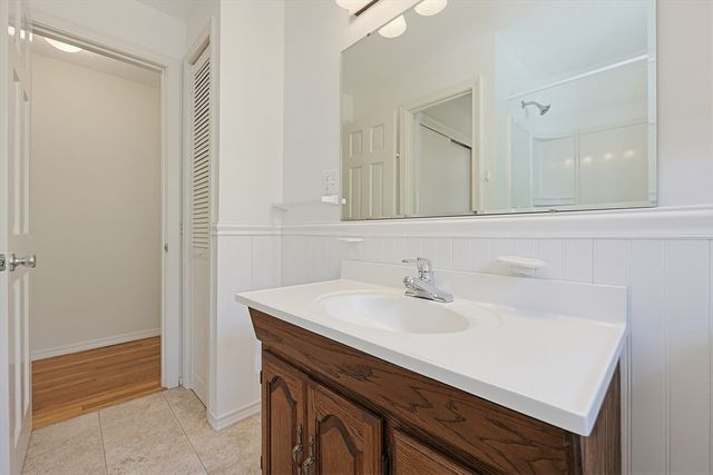 49 Granite St, Holliston, MA 01746