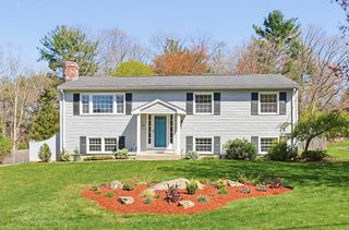 49 Granite St, Holliston, MA 01746