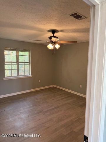 144 Thousand Oaks Circle, Jackson, MS 39212