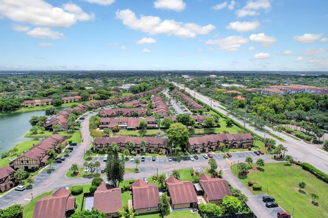 4418 NW 92nd Way, Sunrise, FL 33351