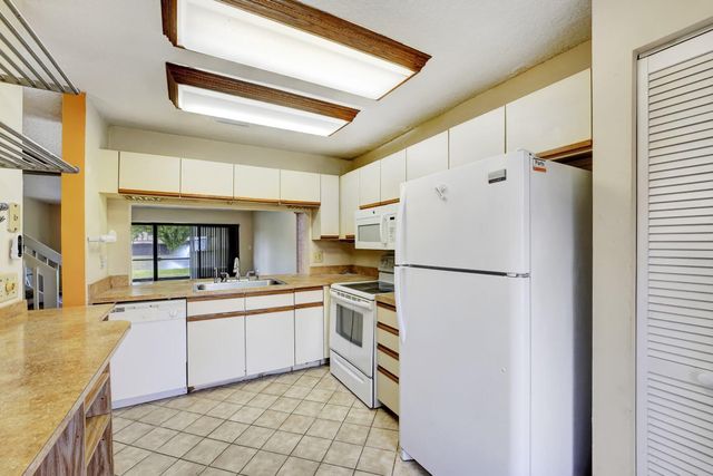 4418 NW 92nd Way, Sunrise, FL 33351