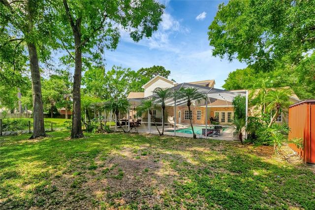 20003 HOLLY LAKE PLACE, Lutz, FL 33558