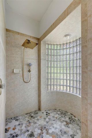 20003 HOLLY LAKE PLACE, Lutz, FL 33558