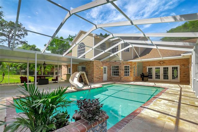 20003 HOLLY LAKE PLACE, Lutz, FL 33558