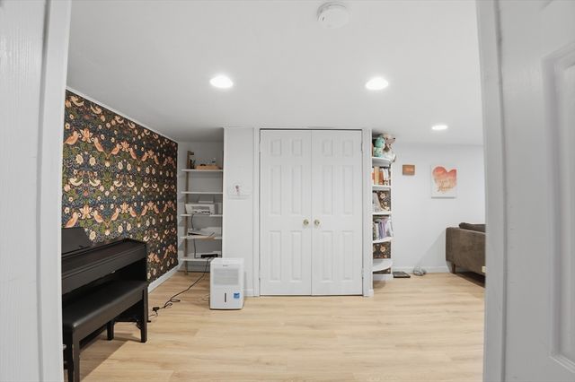 11 Grand View, Weymouth, MA 02191