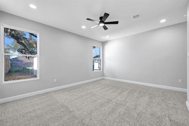 9026 Lawncliff Lane, Houston, TX 77040