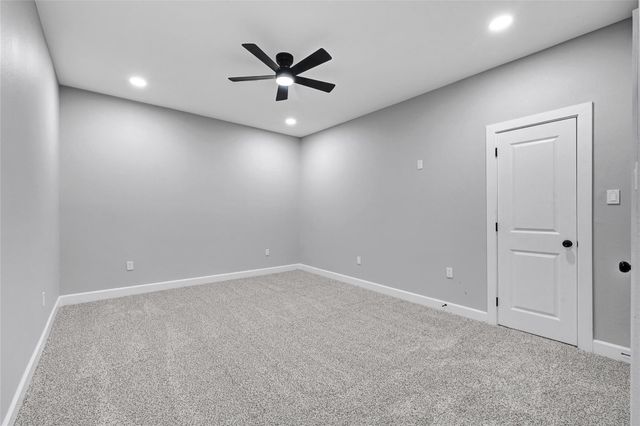 9026 Lawncliff Lane, Houston, TX 77040
