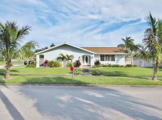 350 Lynn Avenue, Satellite Beach, FL 32937