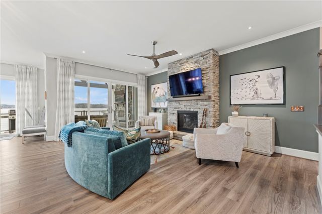 421 Lakestone Court, Seneca, SC 29672