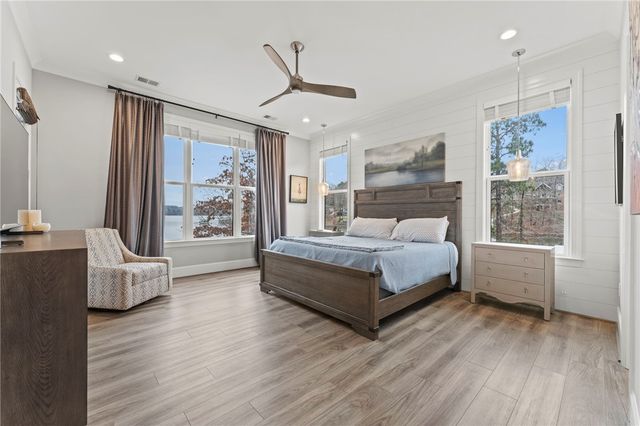 421 Lakestone Court, Seneca, SC 29672