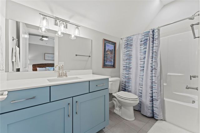 421 Lakestone Court, Seneca, SC 29672