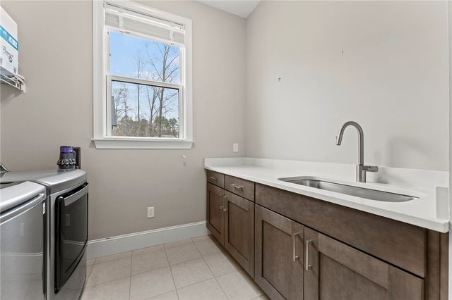 421 Lakestone Court, Seneca, SC 29672