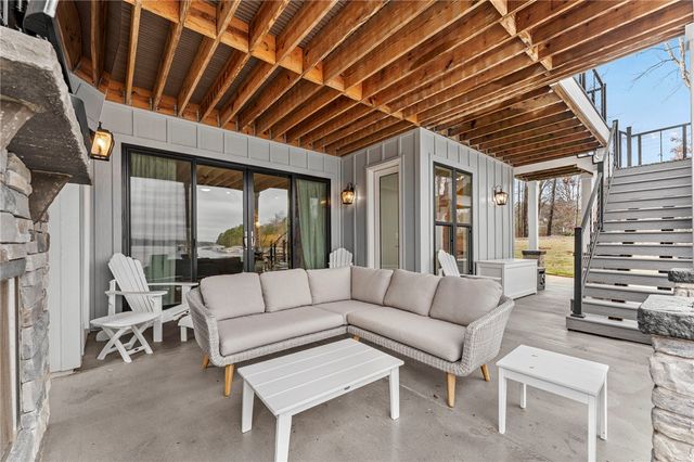 421 Lakestone Court, Seneca, SC 29672