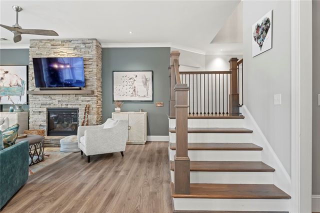 421 Lakestone Court, Seneca, SC 29672