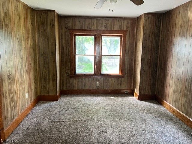 335 Oxford Avenue, Elyria, OH 44035