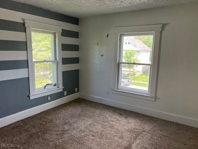 335 Oxford Avenue, Elyria, OH 44035