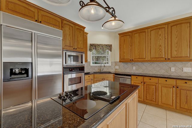 112 Hidden Pointe, New Braunfels, TX 78132