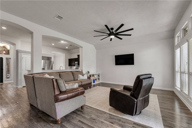 4047 Dunlap, College Station, TX 77845