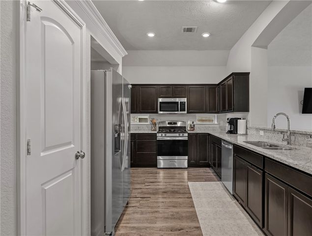 4047 Dunlap, College Station, TX 77845